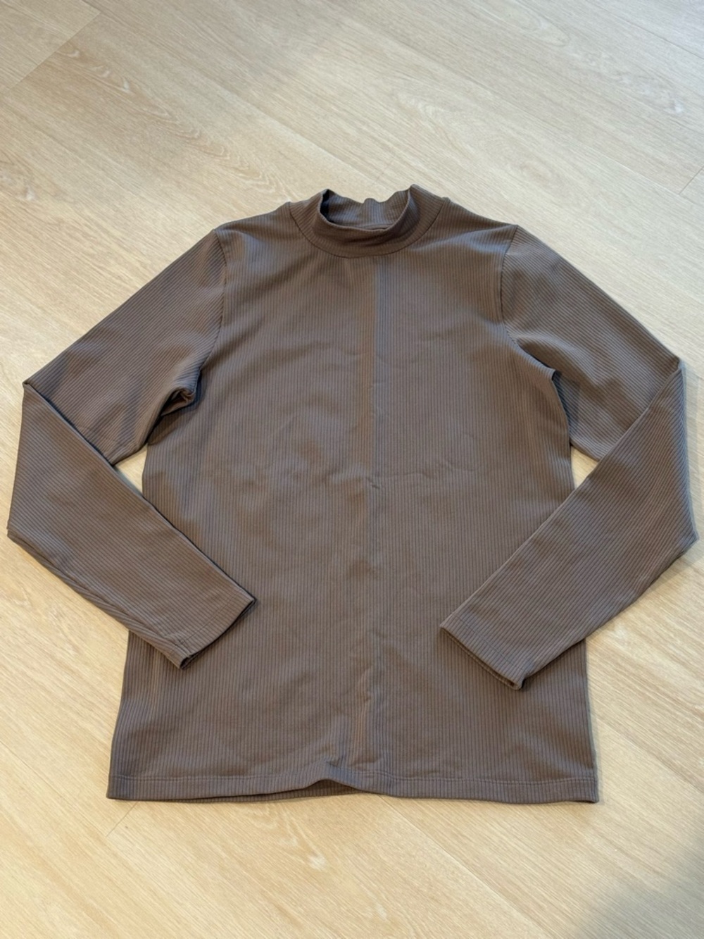 Athleta Renew mock turtleneck!